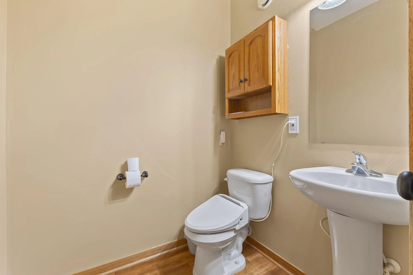 1283 County Road D Circle, Vadnais Heights, MN 55109