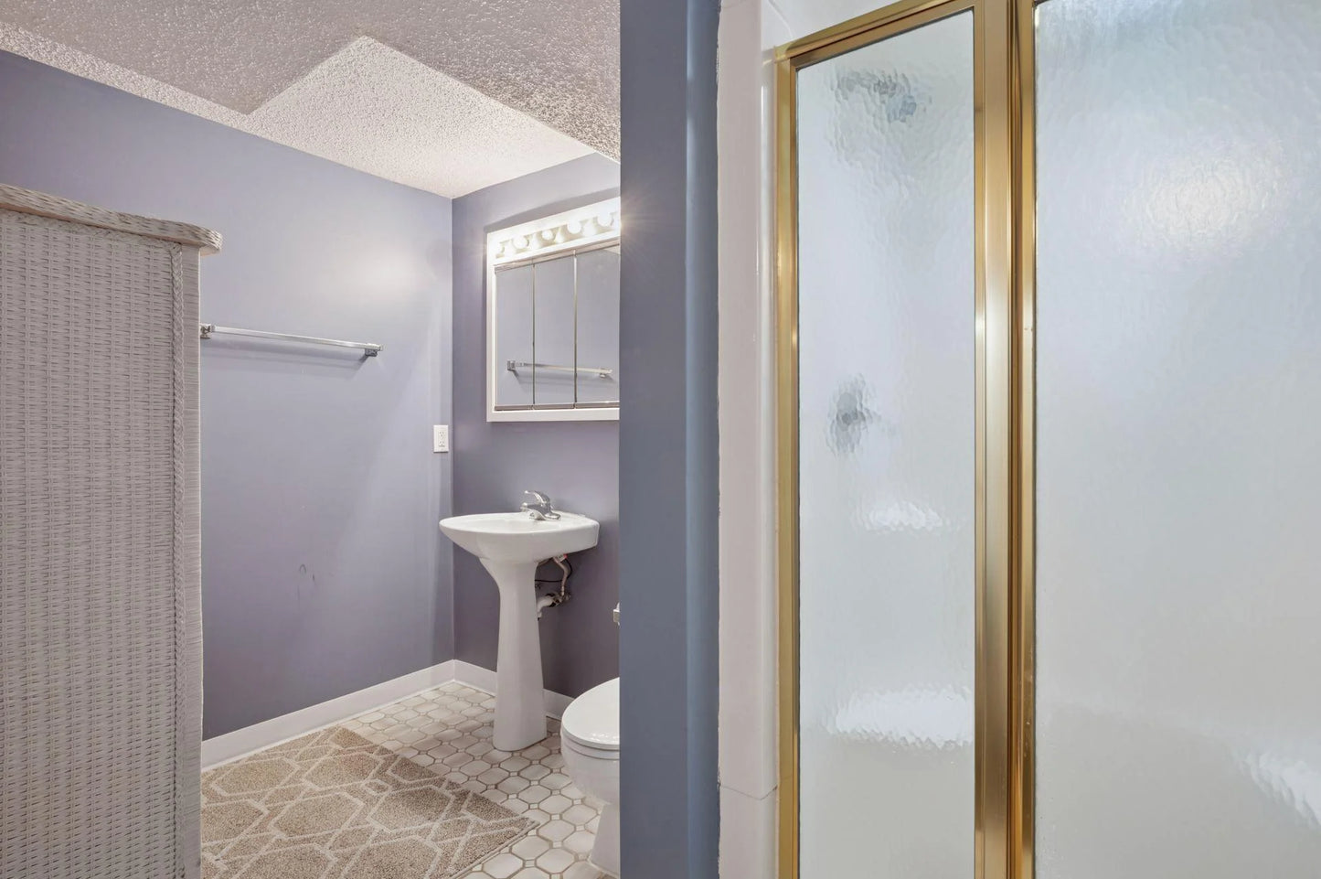 63 Langer Circle, West Saint Paul, MN 55118