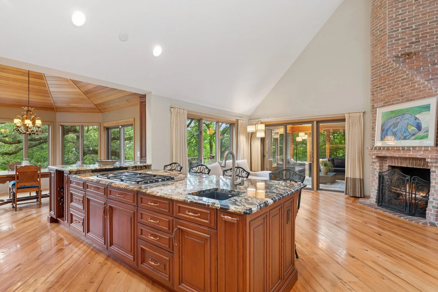 10420 Bluff Circle, Chaska, MN 55318