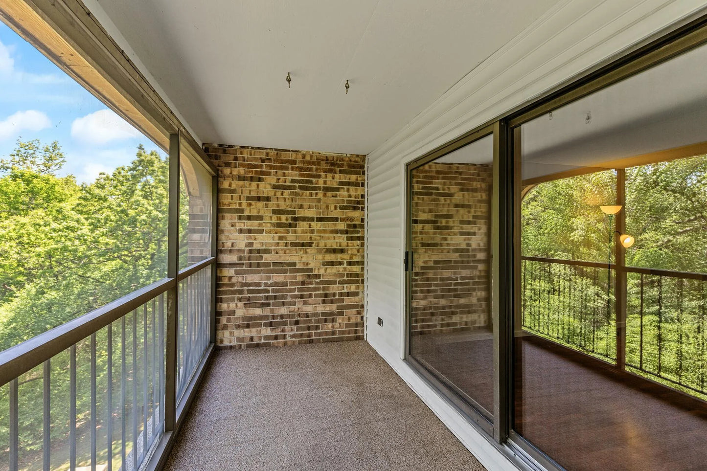 10441 Greenbrier Road, Minnetonka, MN 55305