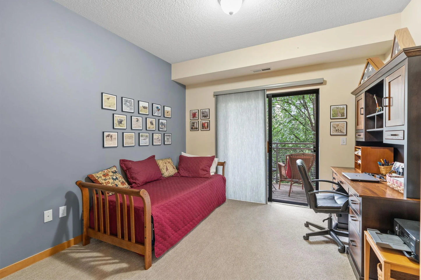 2565 Franklin Avenue, Saint Paul, MN 55114