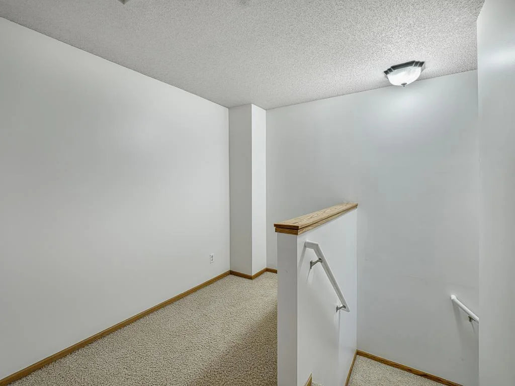 8432 Cortland Road, Eden Prairie, MN 55344