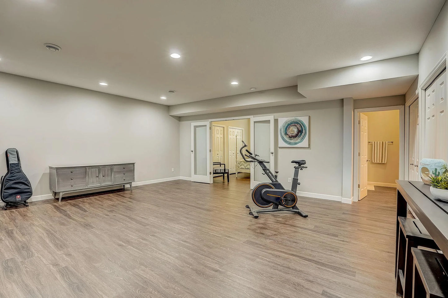 48 125th Street, Burnsville, MN 55337
