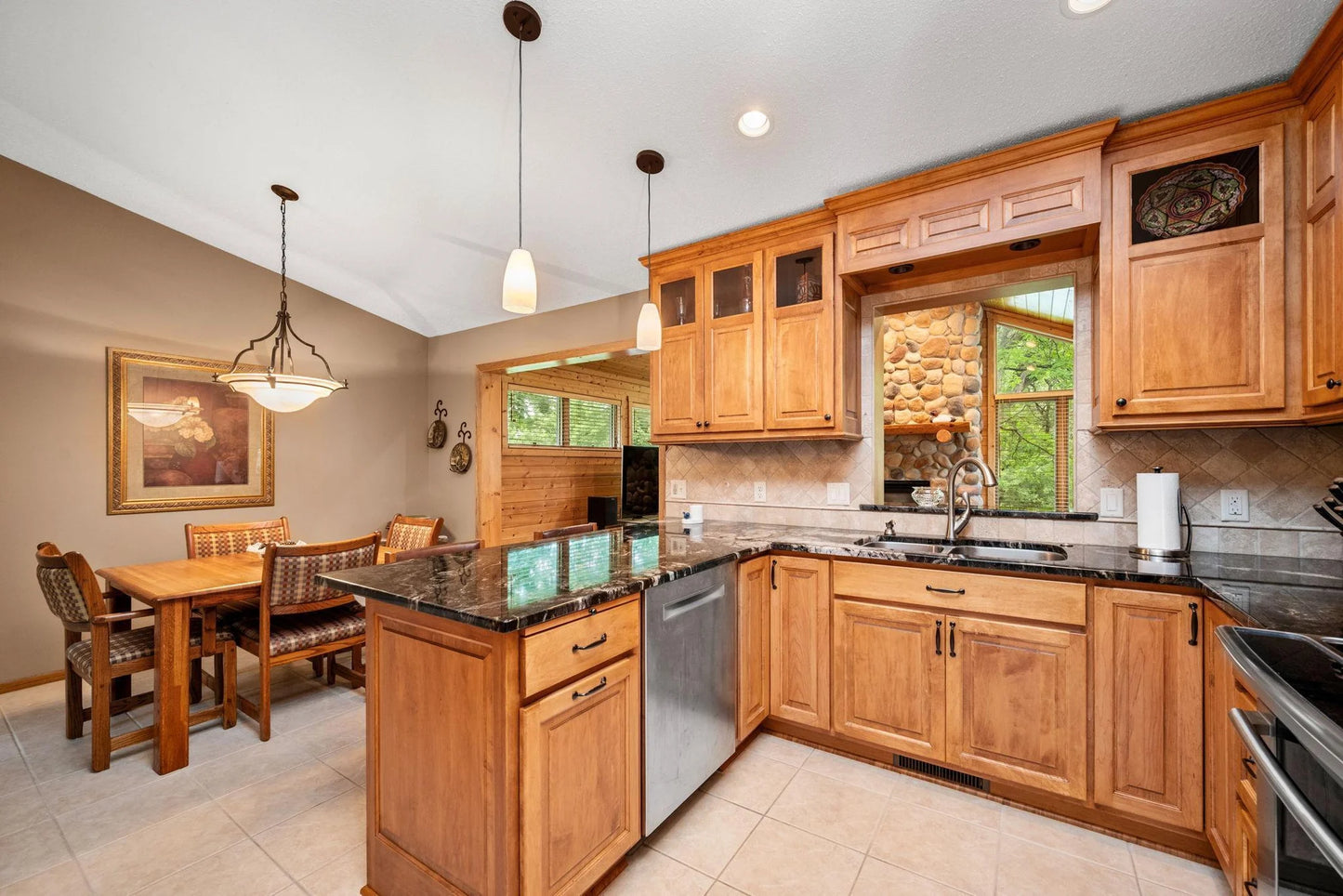 2520 Florida Avenue, Golden Valley, MN 55427