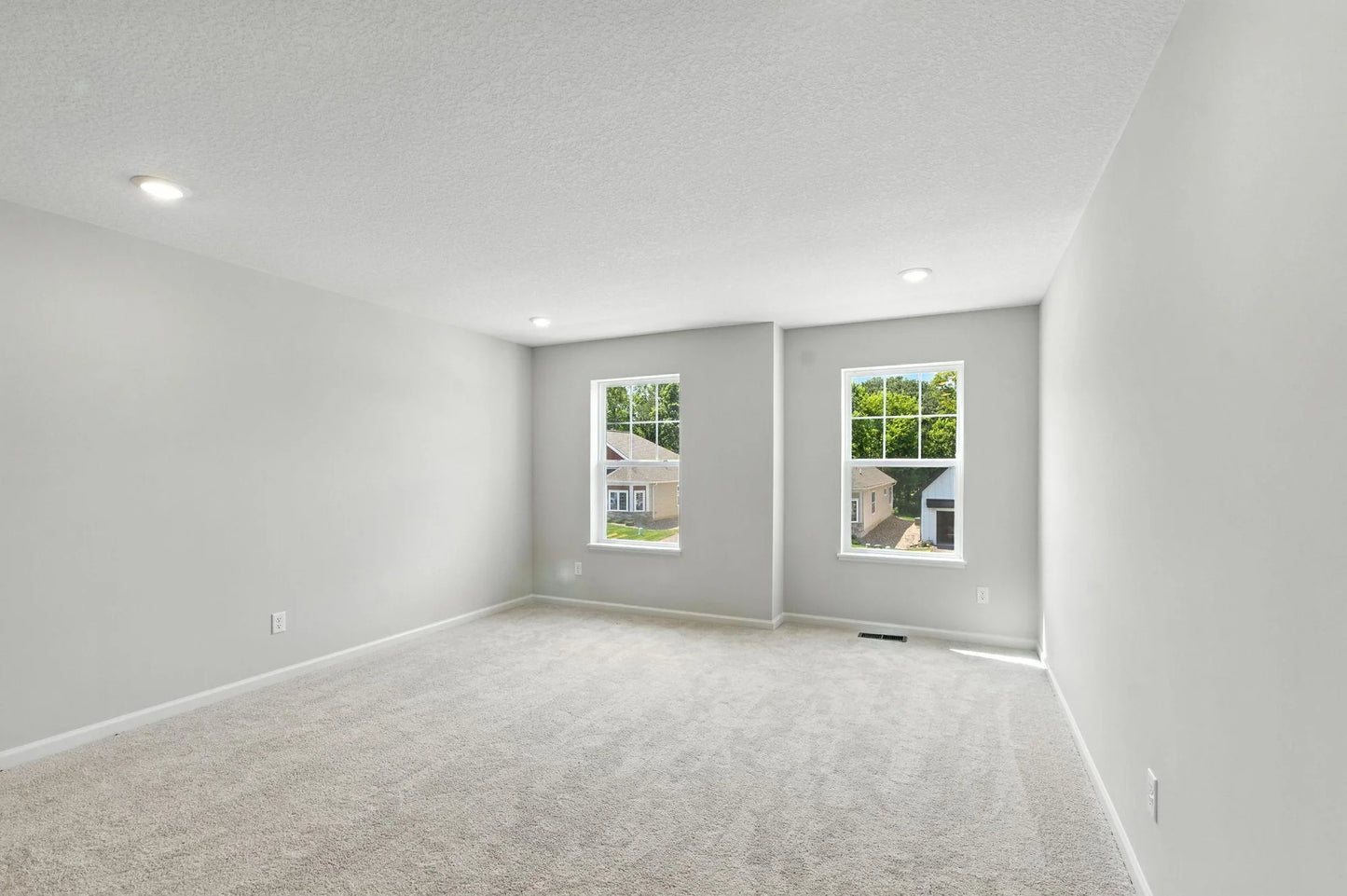 10467 Glenbrook Avenue, Cottage Grove, MN 55016