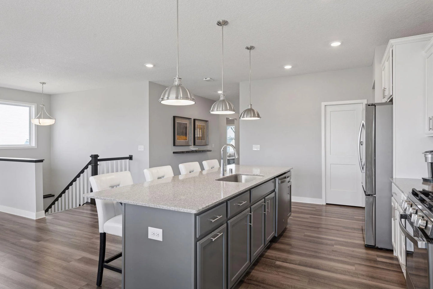606 Blue Heron Circle, Jordan, MN 55352