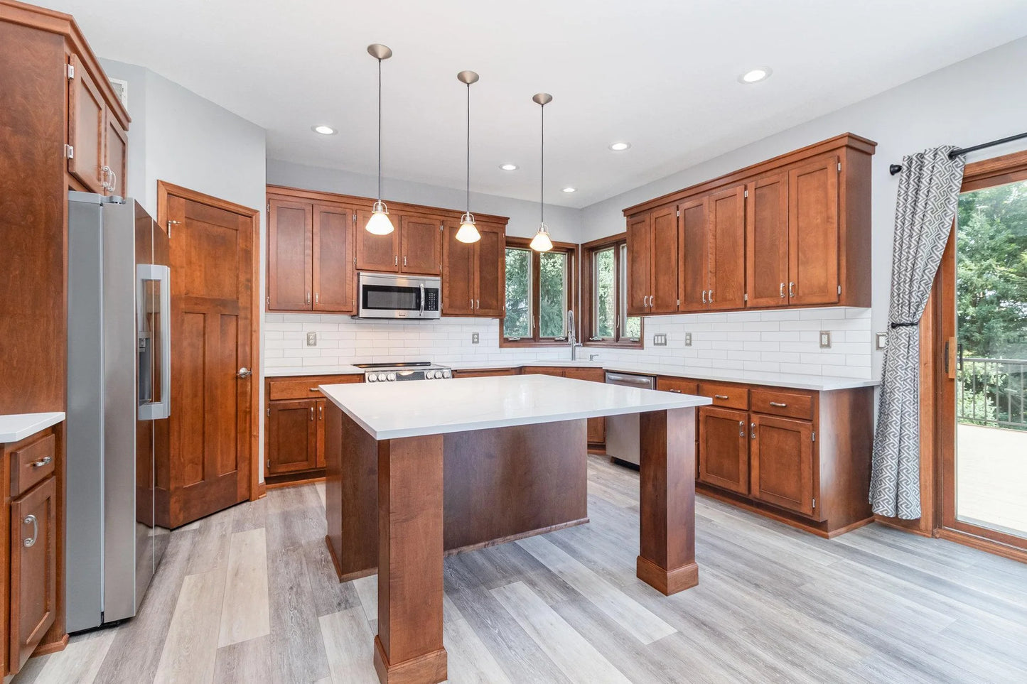 605 Heritage Trail, New Prague, MN 56071