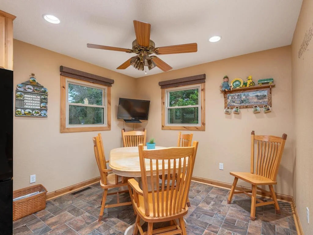 10460 County Road 50 , Cologne, MN 55322