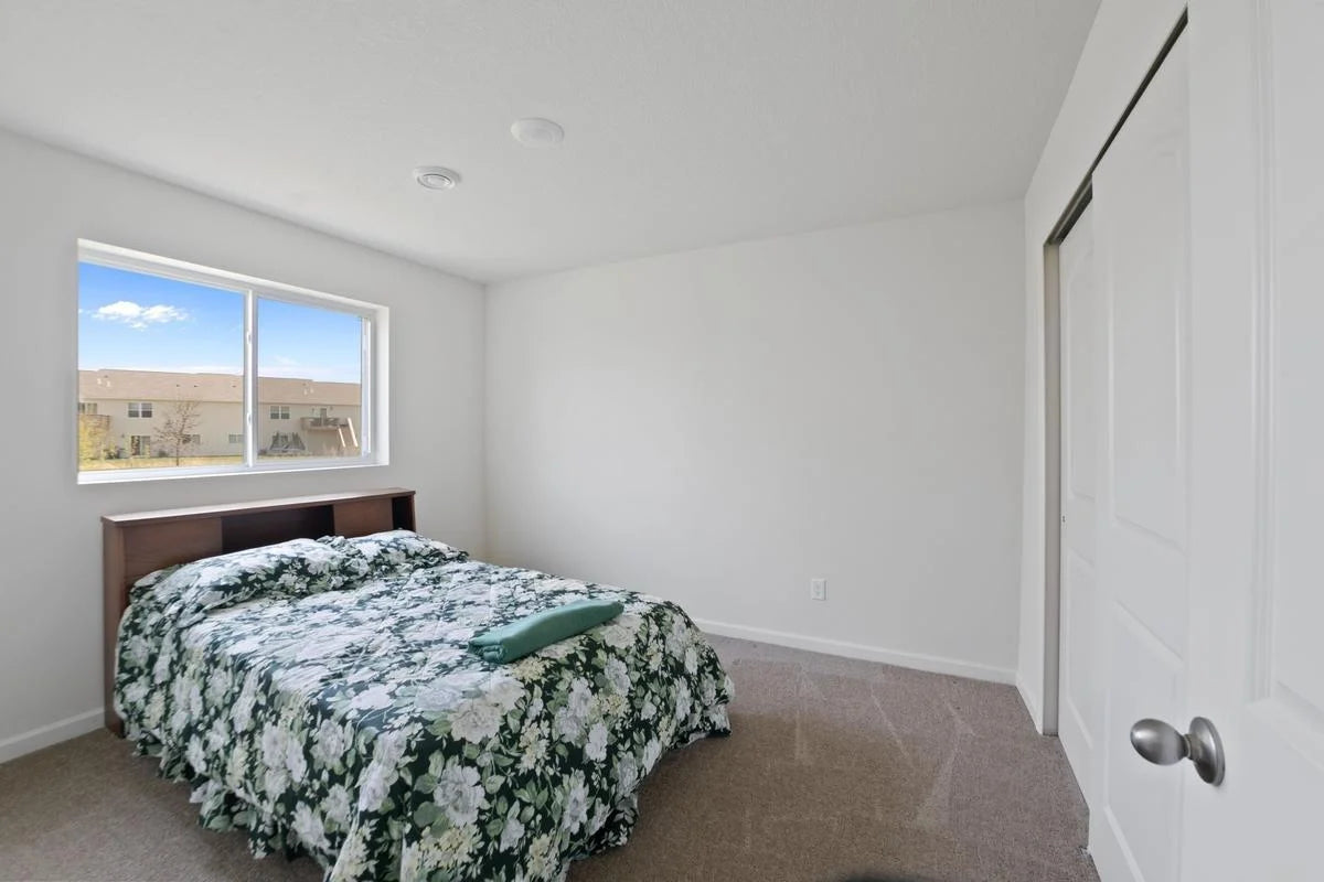 1112 Natalie Avenue, Montrose, MN 55363