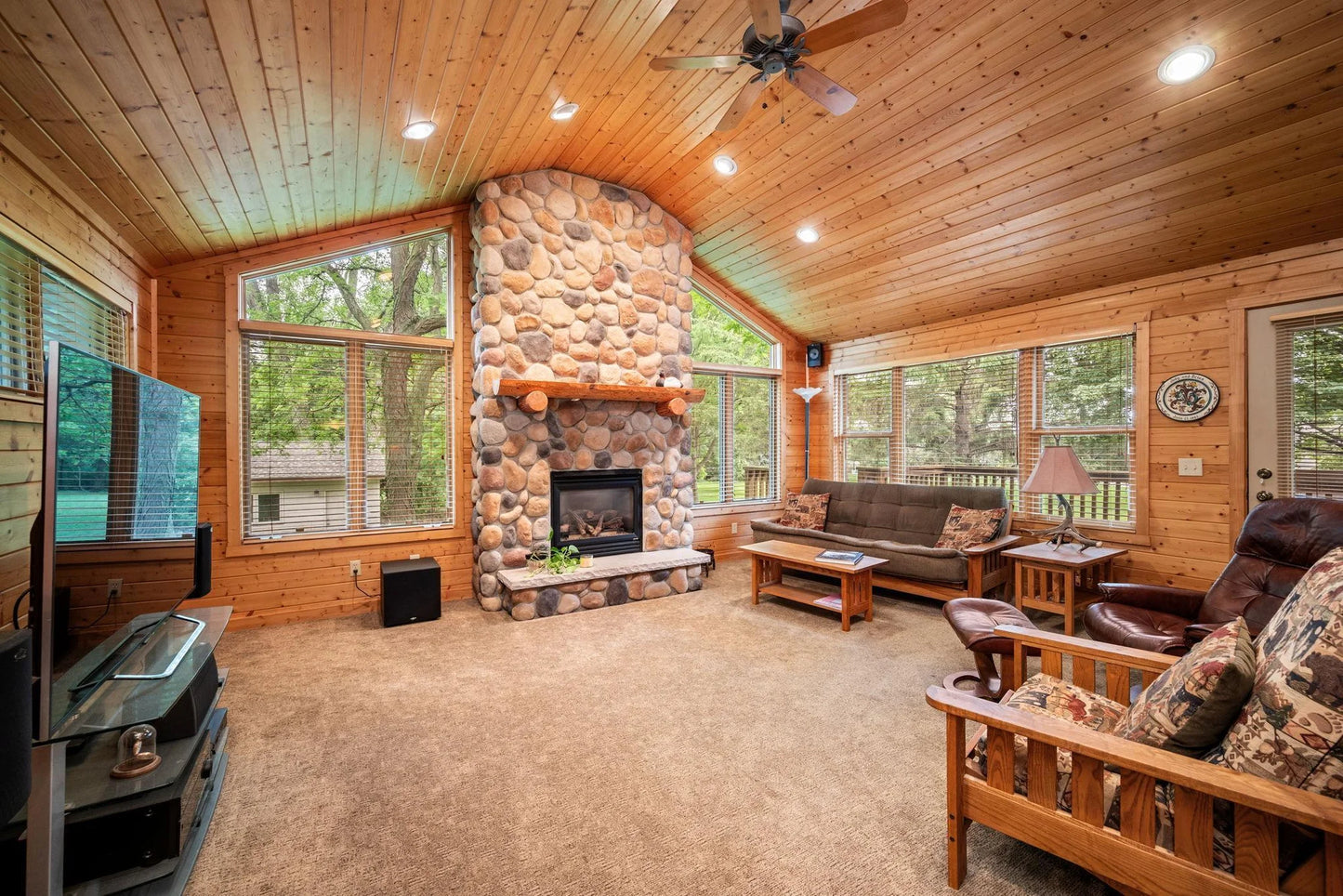 2520 Florida Avenue, Golden Valley, MN 55427