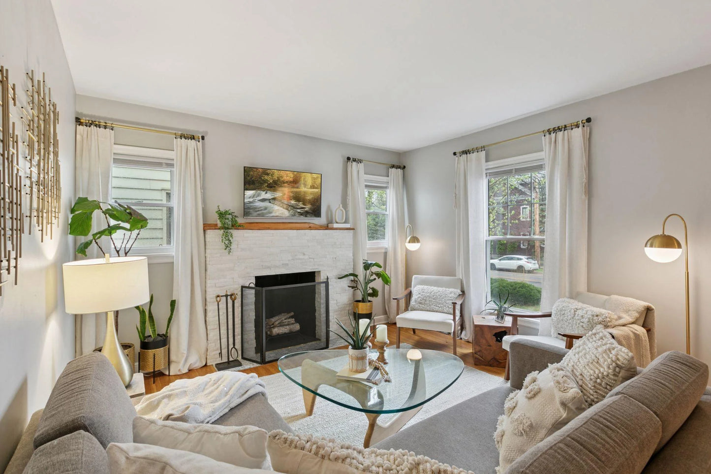 5217 France Avenue, Minneapolis, MN 55410