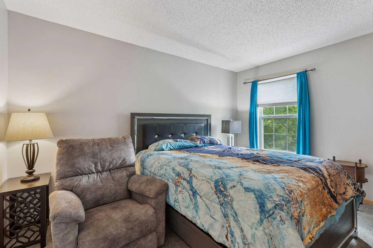 5124 Scott Path, Robbinsdale, MN 55422