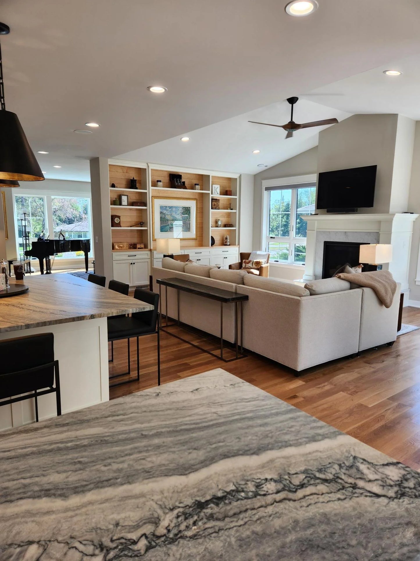 xx Iris Street, Mahtomedi, MN 55115