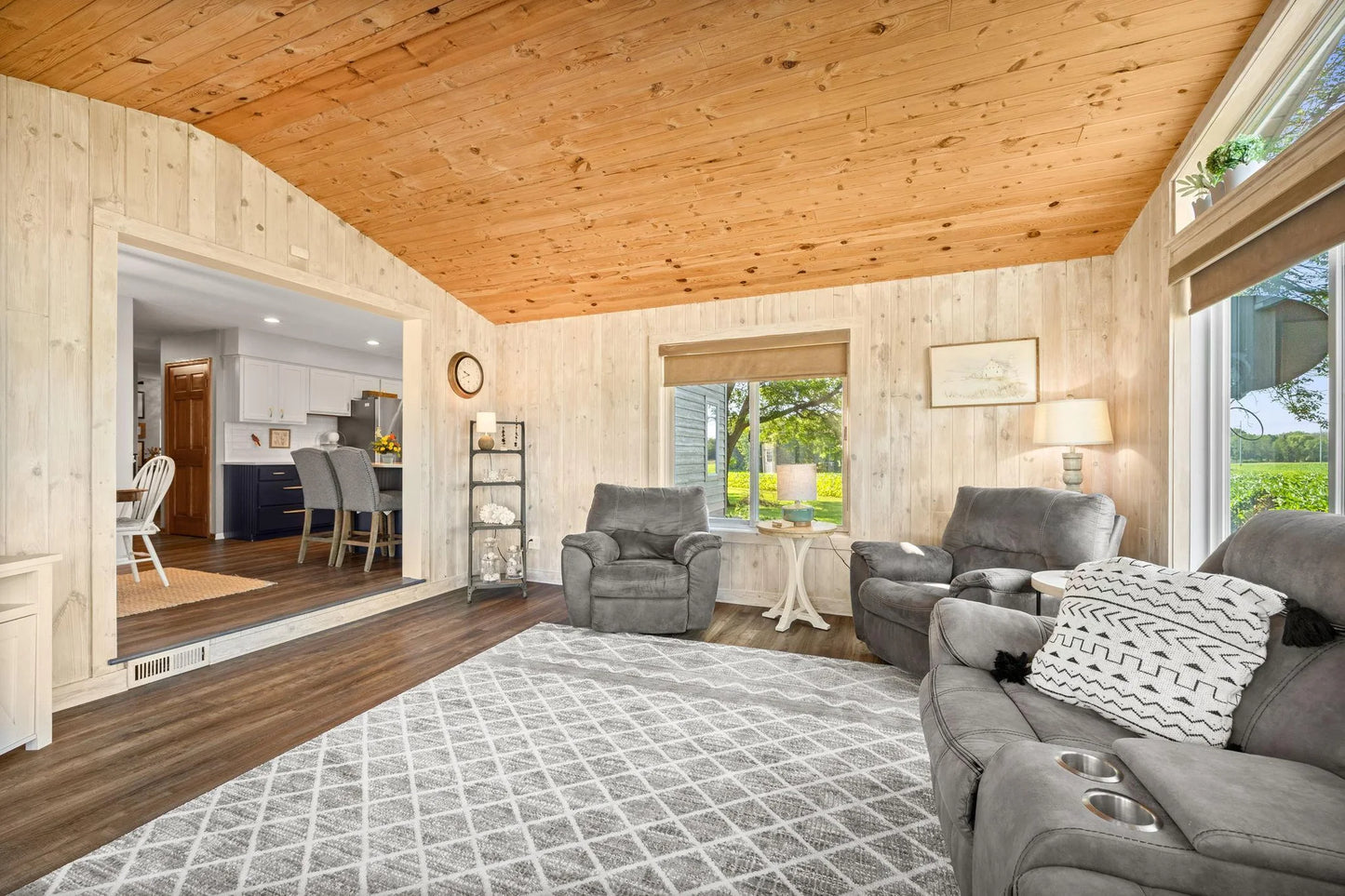 1630 Oxford Avenue, Delano, MN 55328