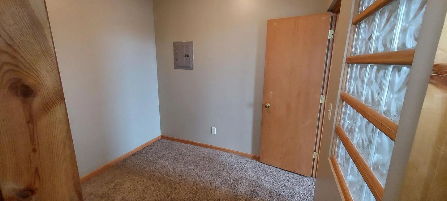868 Westminster Street, Saint Paul, MN 55130
