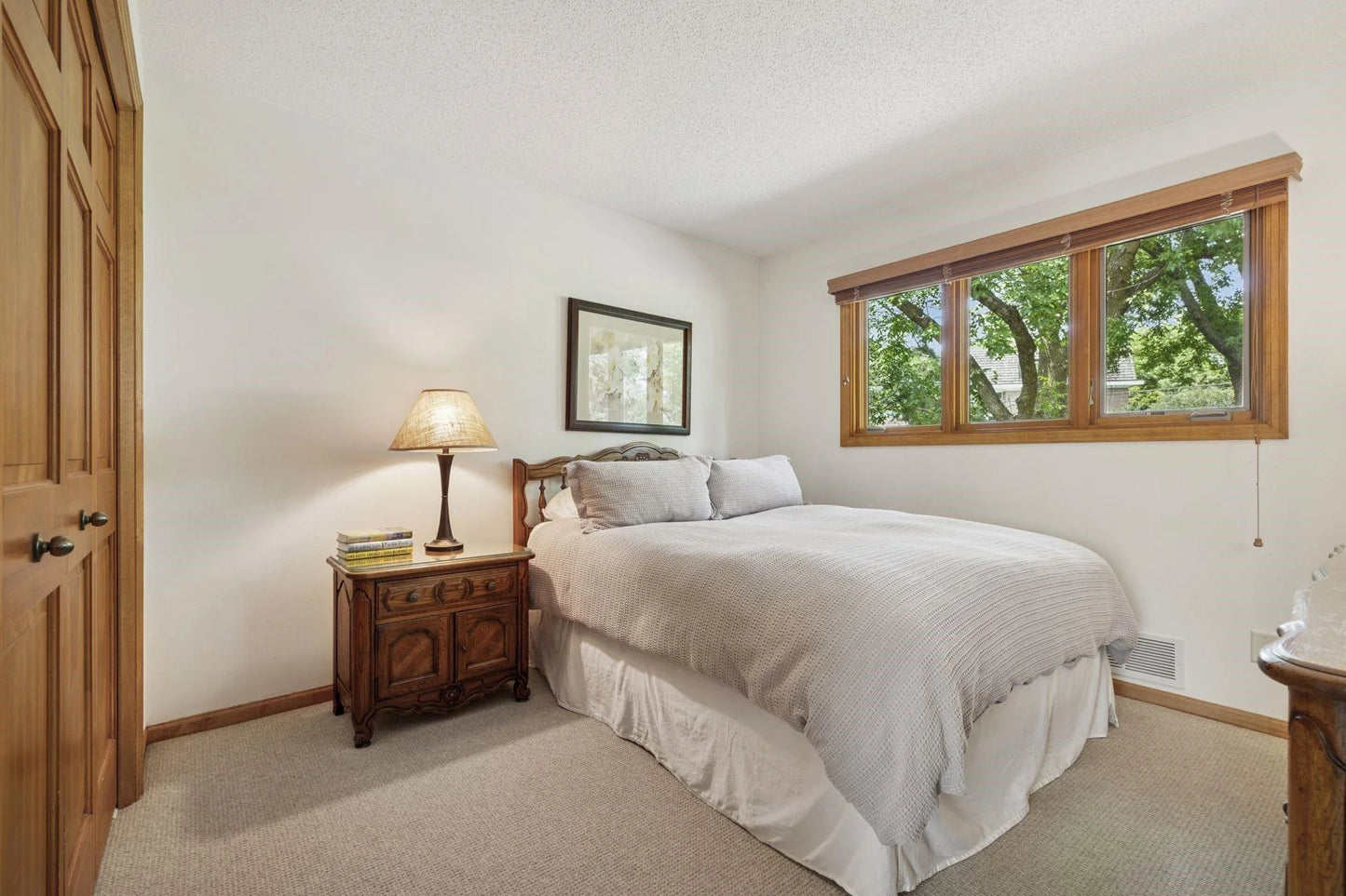 6104 Blake Ridge Road, Edina, MN 55436