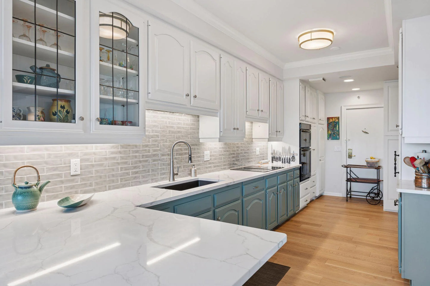 1201 Yale Place, Minneapolis, MN 55403