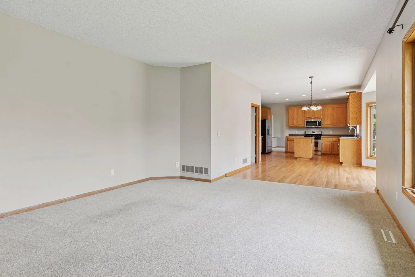 13176 Crolly Court, Rosemount, MN 55068