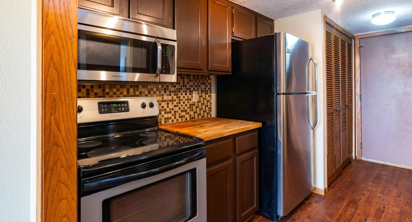 4811 Orchid Lane, Plymouth, MN 55446