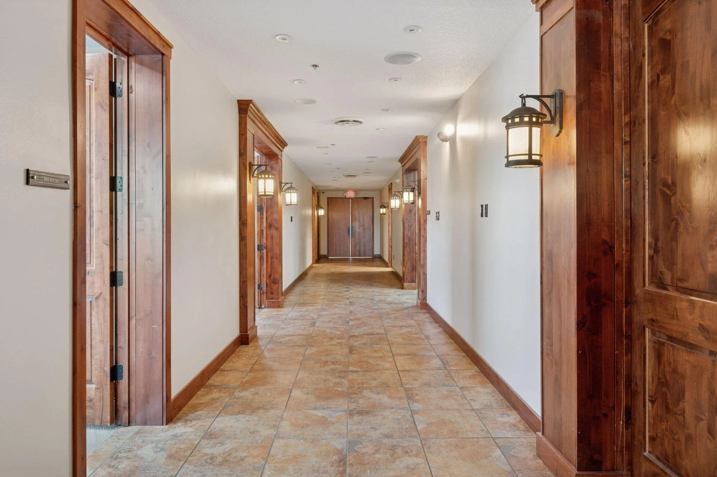 434 Hale Avenue, Oakdale, MN 55128