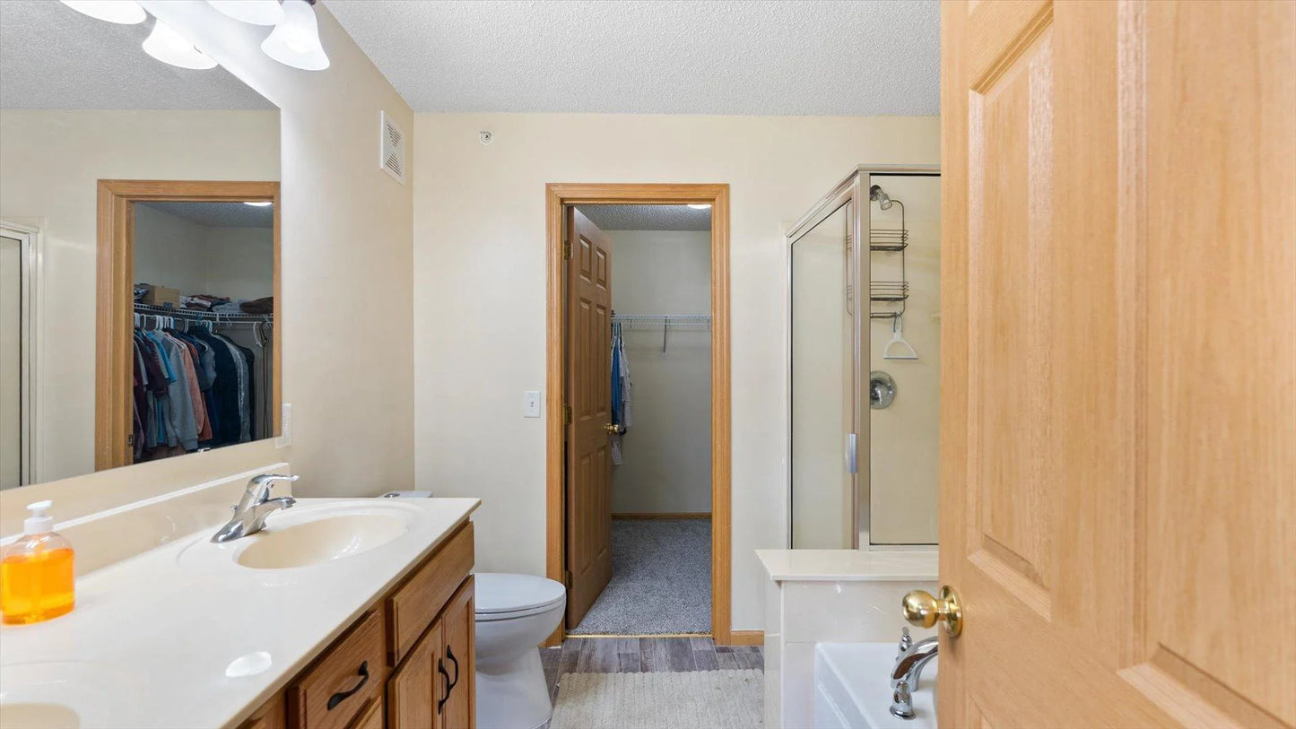 13749 Atrium Avenue, Rosemount, MN 55068