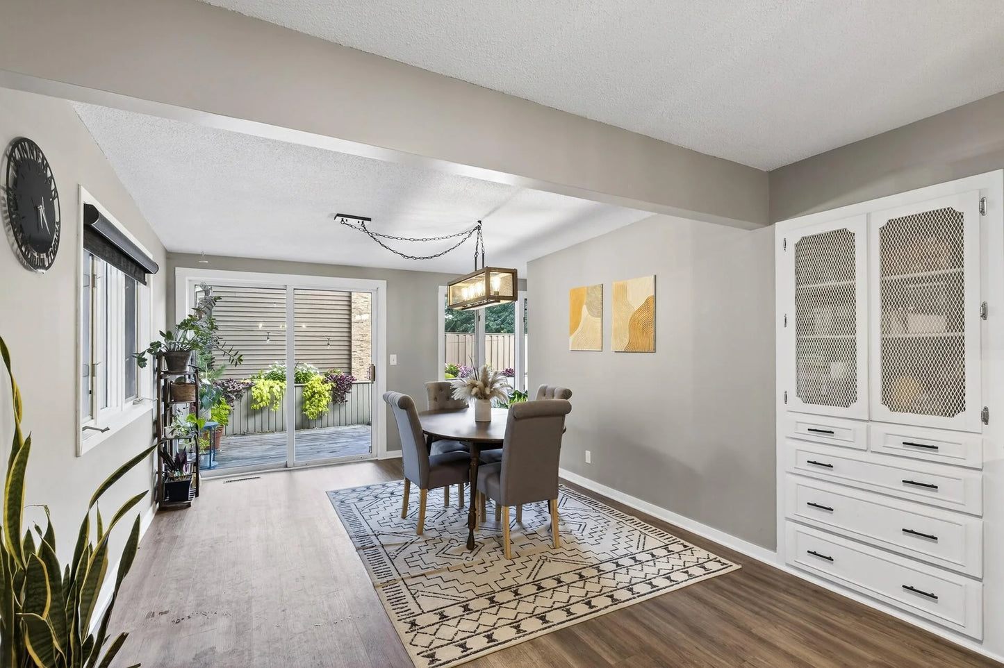 44 Walden Street, Burnsville, MN 55337
