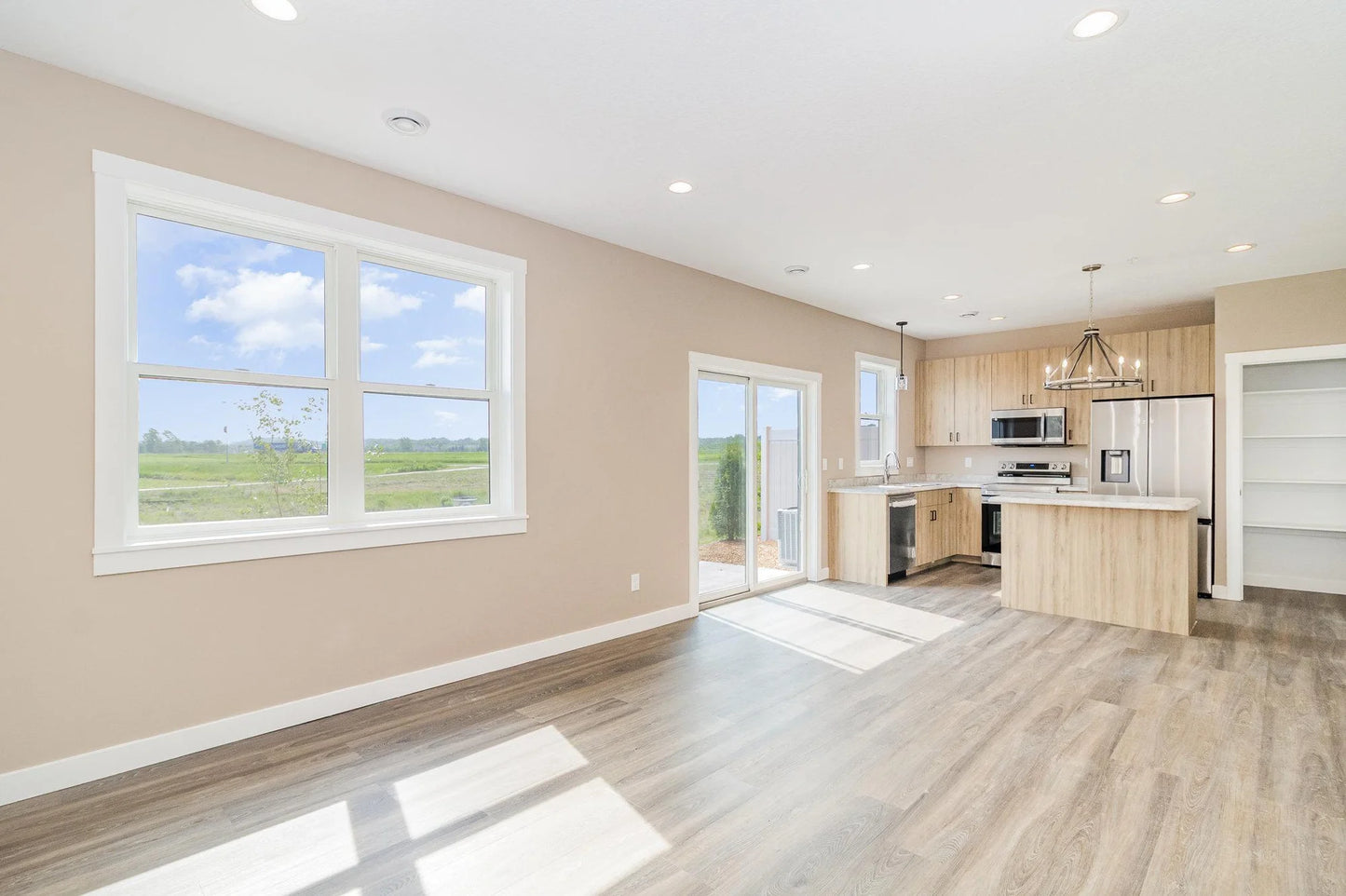 813 Viburnum Street, Belle Plaine, MN 56011
