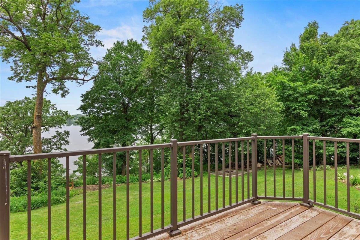 5017 Imhoff Avenue, Howard Lake, MN 55349