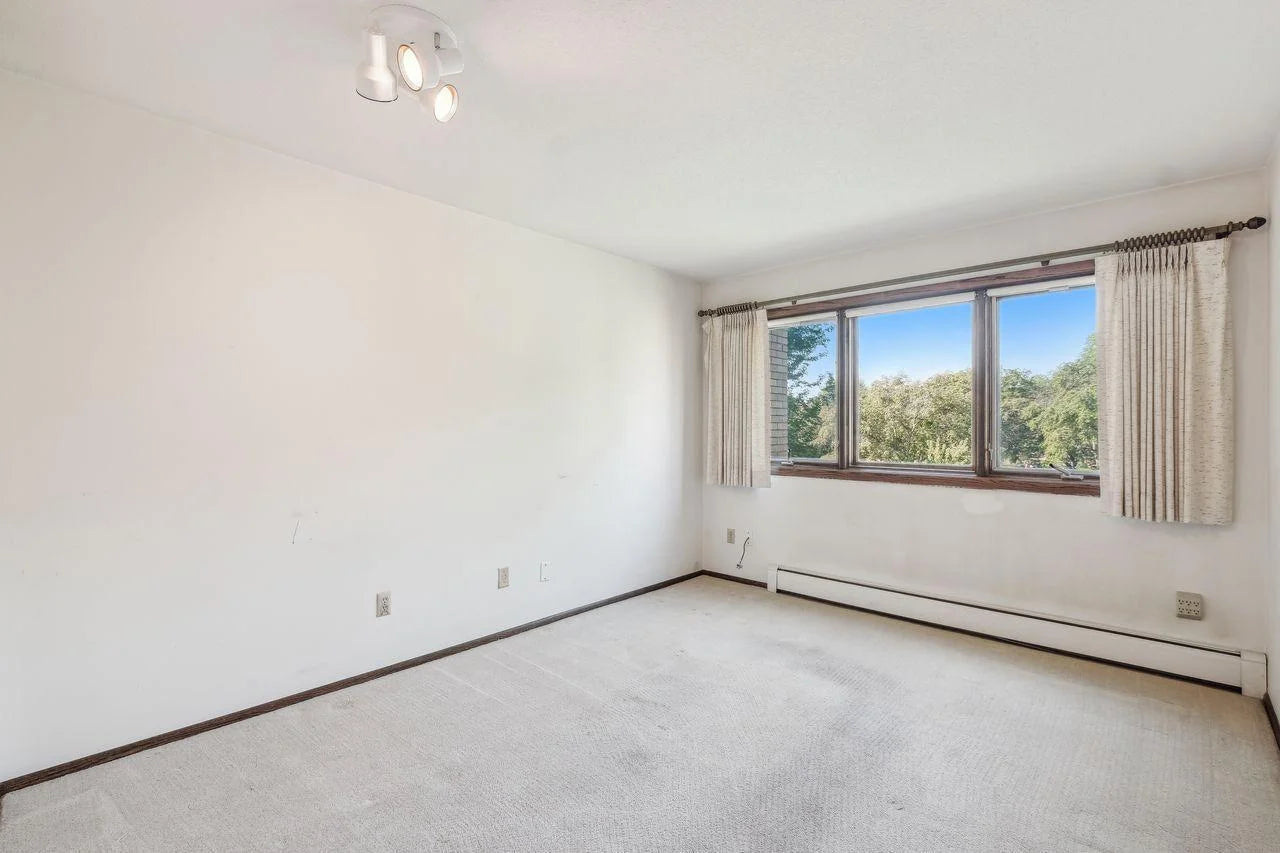 4360 Brookside Court, Edina, MN 55436