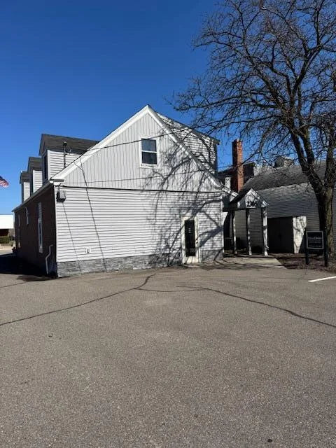 2301 Commerce Boulevard, Mound, MN 55364