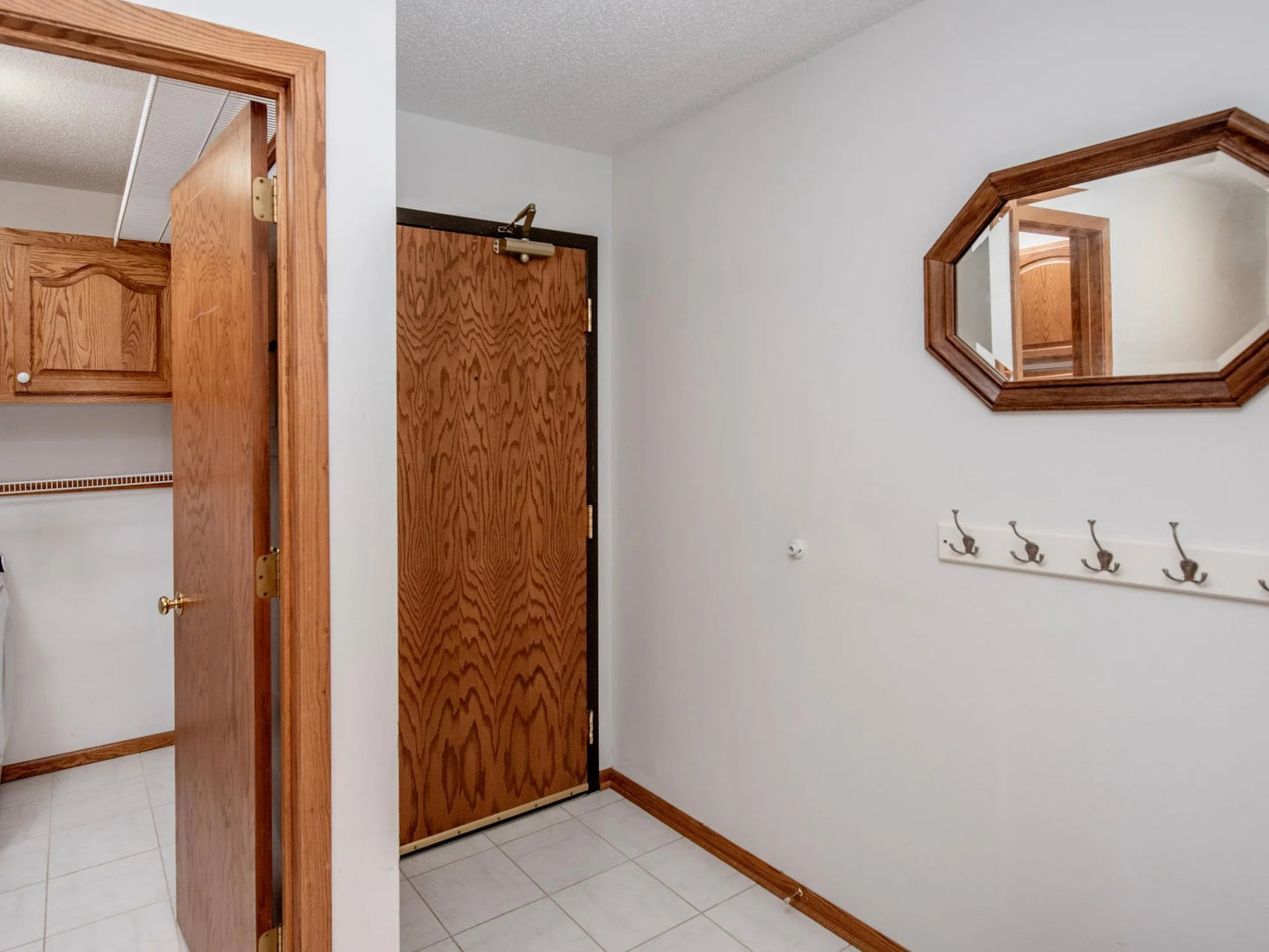 10 Windsor Court, New Brighton, MN 55112