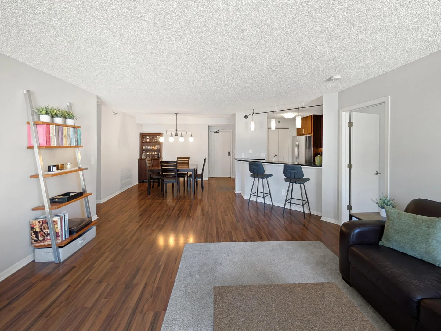 401 1st Street, Minneapolis, MN 55401
