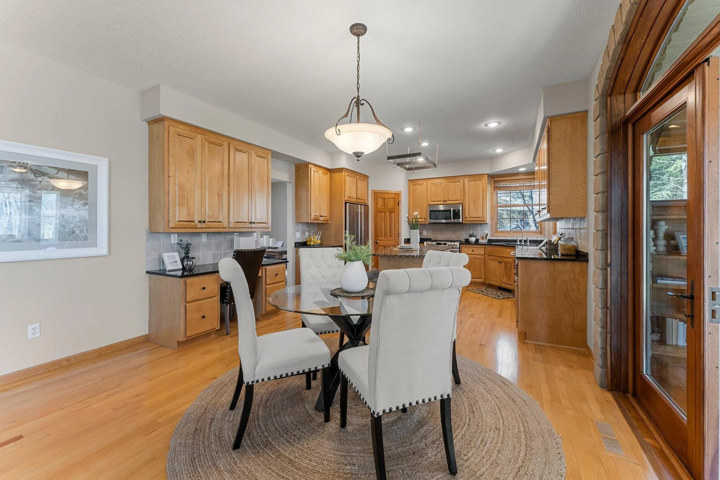 2408 Hunter Drive, Chanhassen, MN 55317