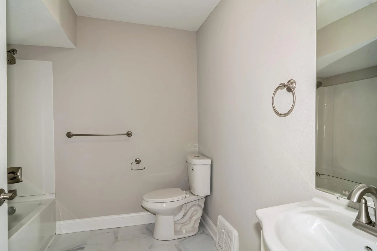 2840 32nd Avenue, Minneapolis, MN 55406