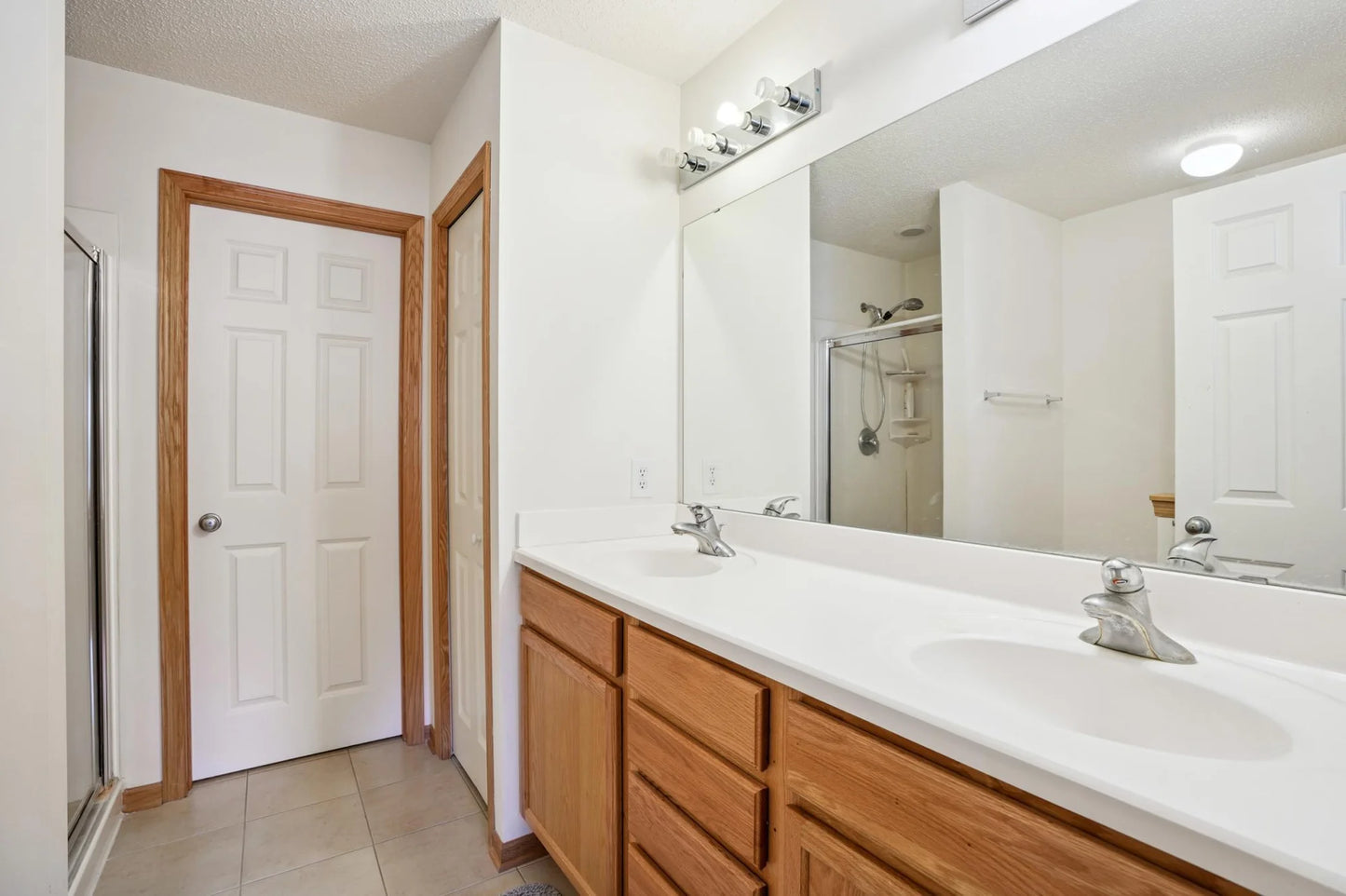 4333 Victor Path, Hugo, MN 55038