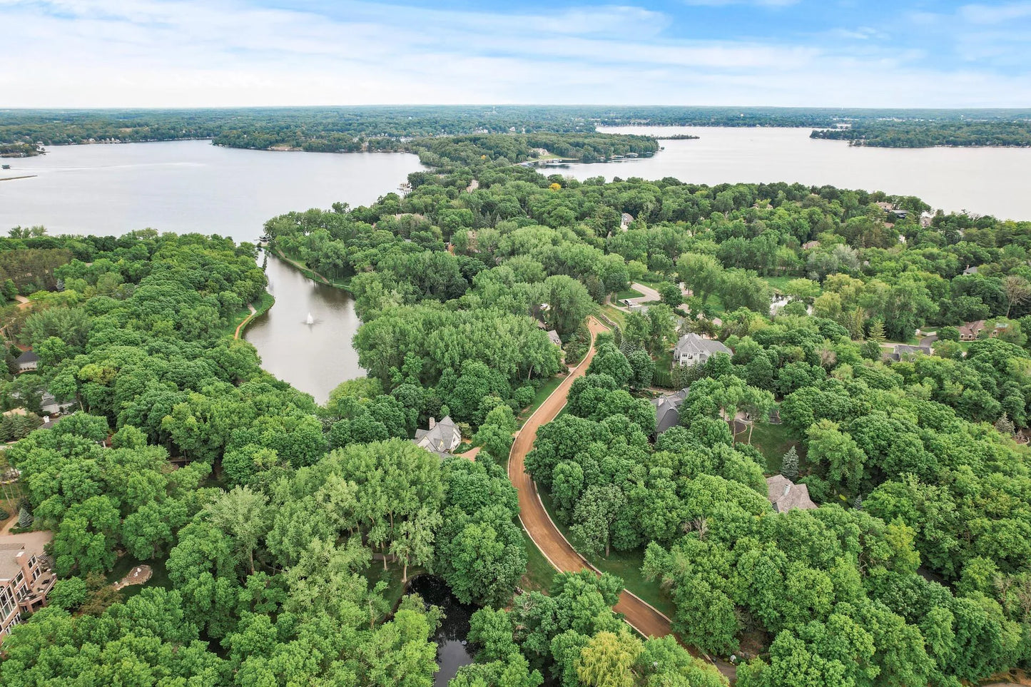 4325 Trillium Lane, Minnetrista, MN 55364