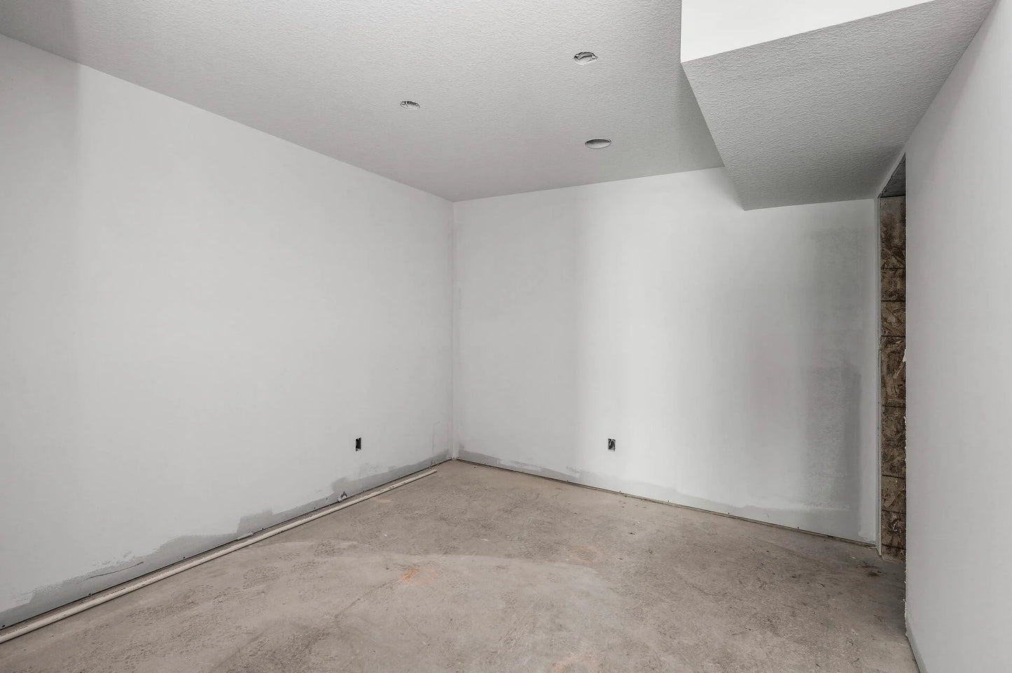 230 Mccarrons Place, Roseville, MN 55113