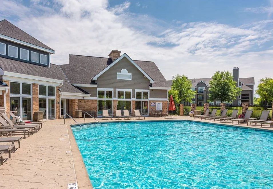 6048 Chasewood Parkway, Minnetonka, MN 55343