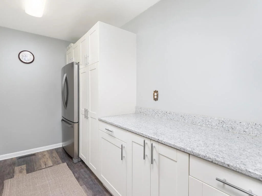 6423 Colony Way, Edina, MN 55435