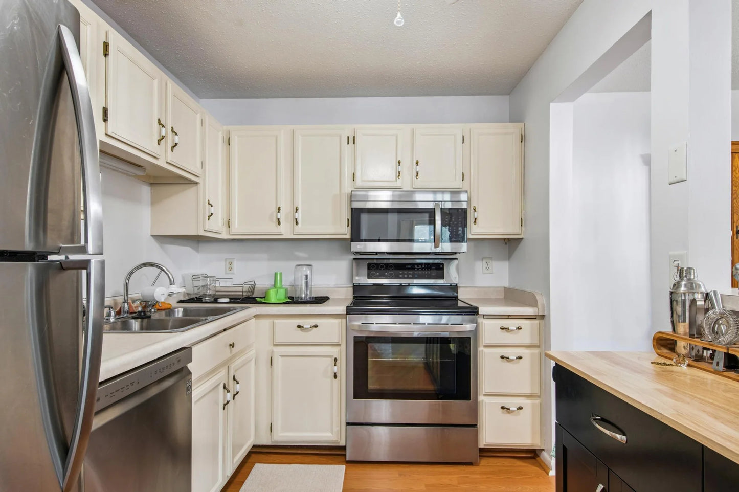 1800 Riverwood Drive, Burnsville, MN 55337