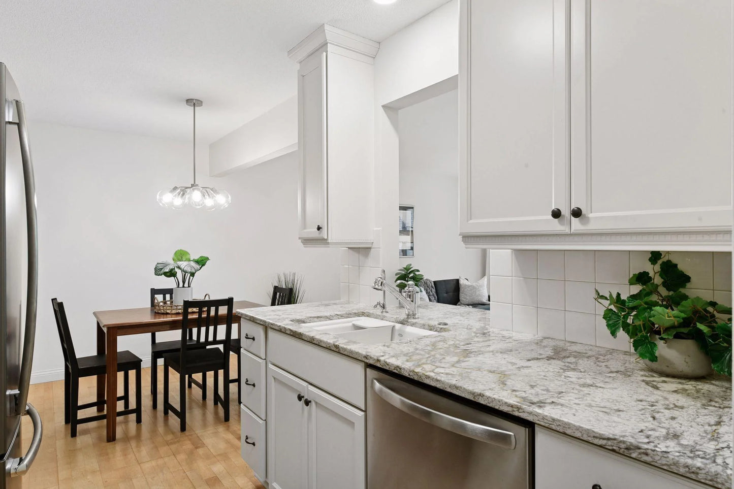 4350 Brookside Court, Edina, MN 55436