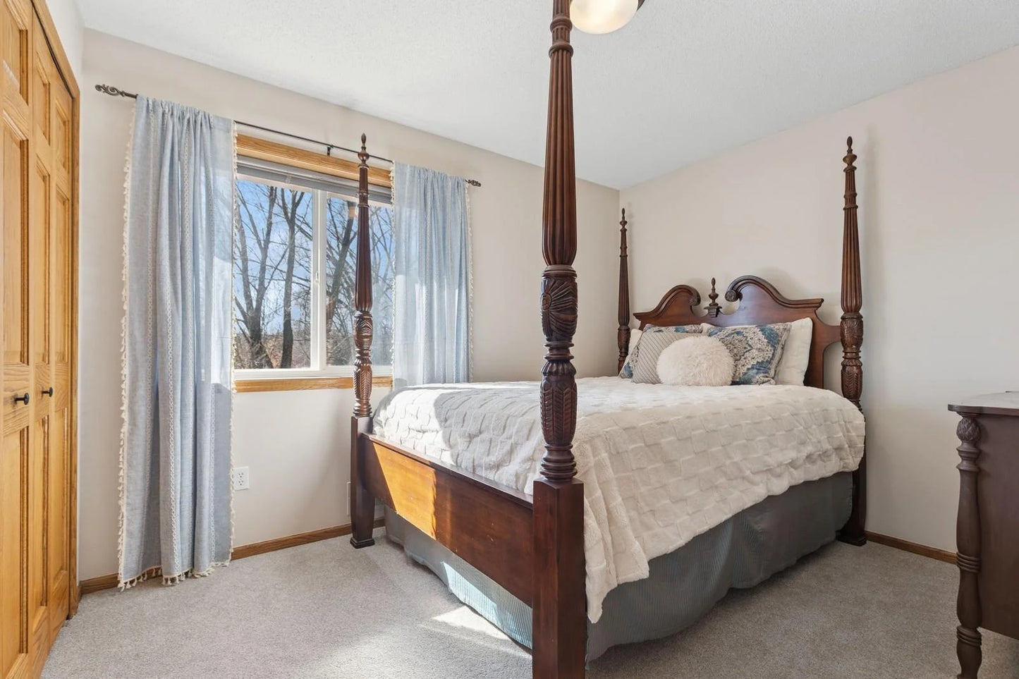 1284 Otter Ridge Road, White Bear Twp, MN 55110