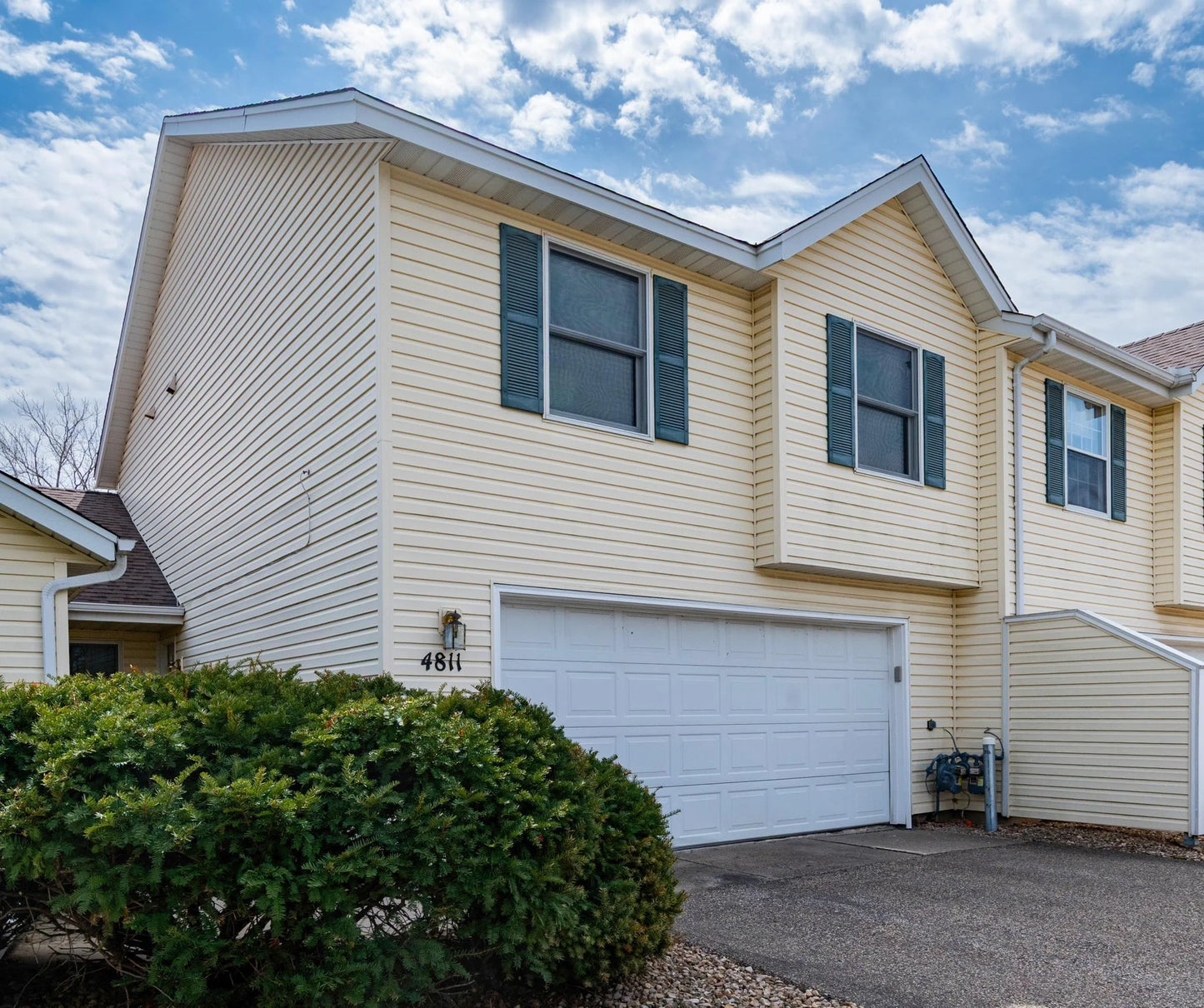 4811 Orchid Lane, Plymouth, MN 55446