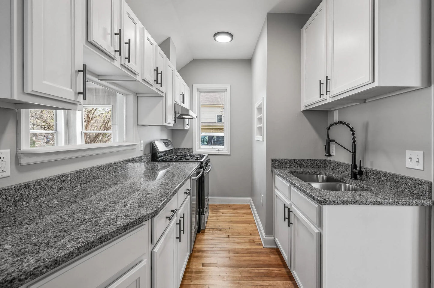 1527 Minnehaha Avenue, Saint Paul, MN 55104
