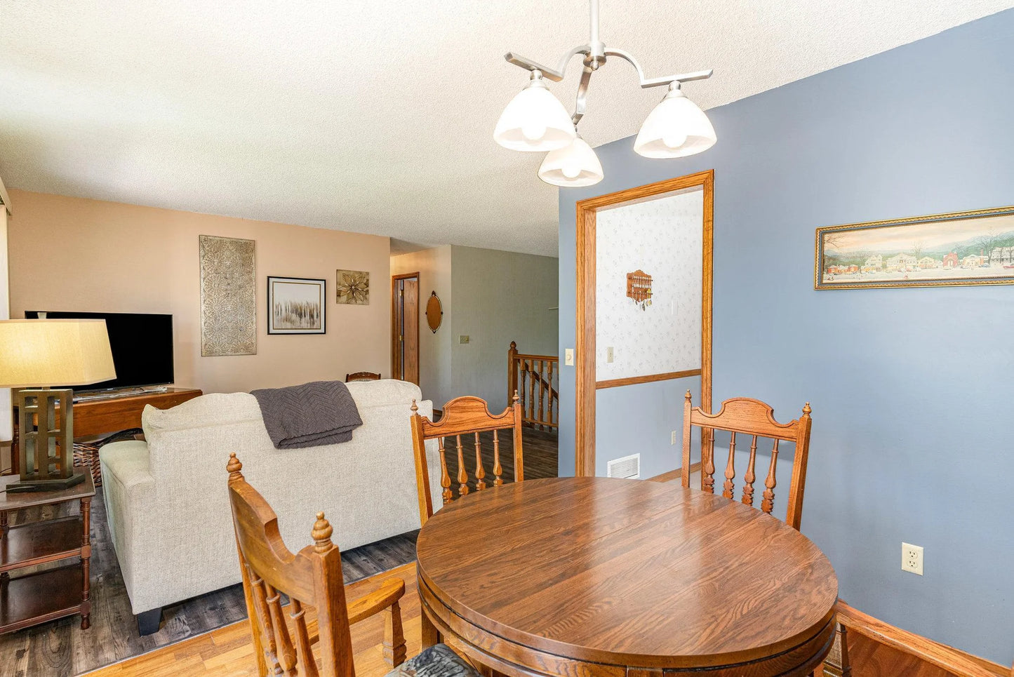 4231 Yorktown Drive, Eagan, MN 55123