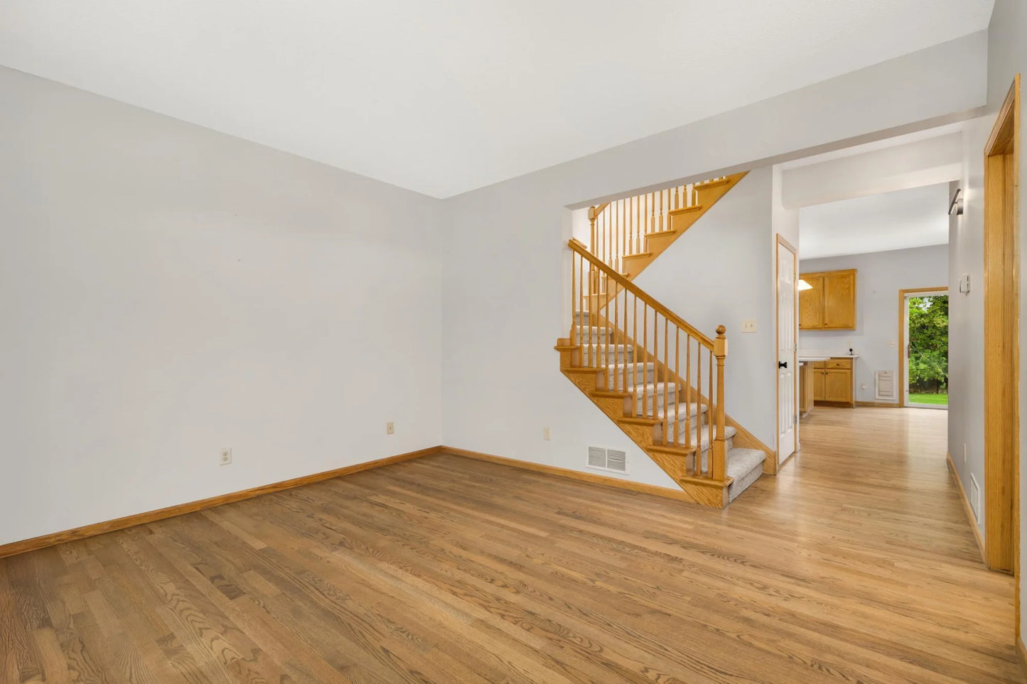 10935 Eagle View Place, Woodbury, MN 55129
