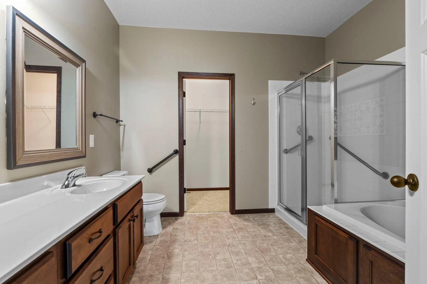 4902 Brooklyn Lane, Eagan, MN 55123