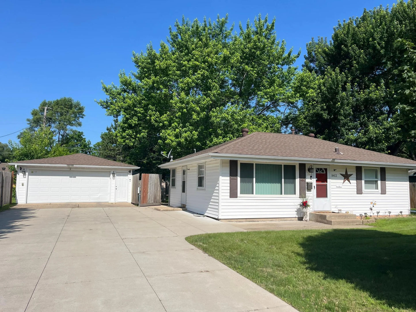 8412 4th Avenue, Bloomington, MN 55420