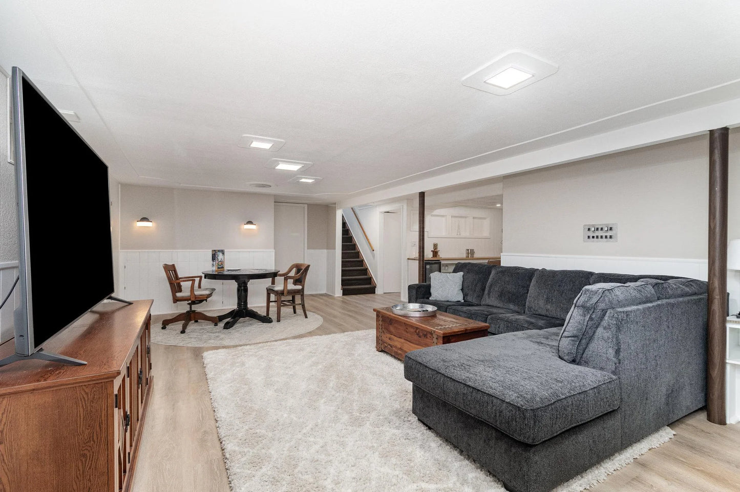 10424 Zenith Avenue, Bloomington, MN 55431