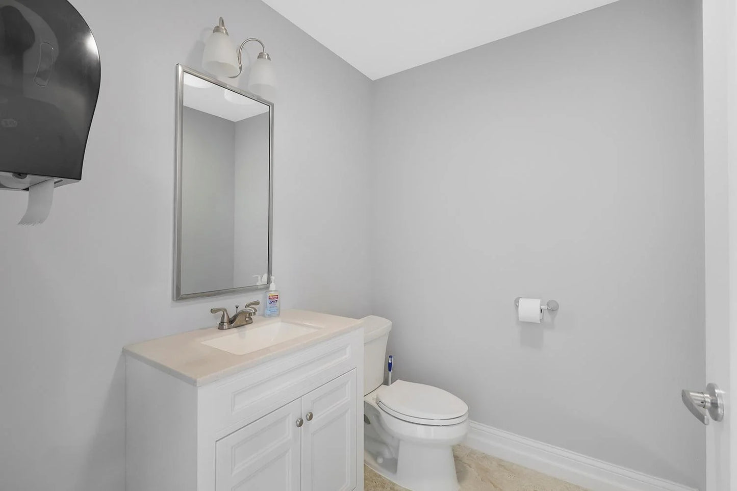 1760 Motorplex Court, Chanhassen, MN 55317
